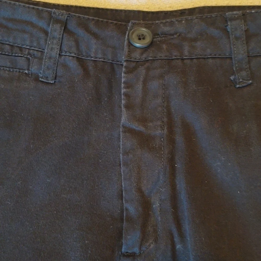 Faded Glory Women's Black Shorts - Picture 2 of 6